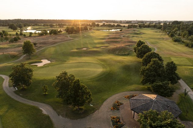 Luftaufnahme Golfplatz