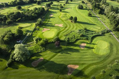 Luftaufnahme Golfplatz