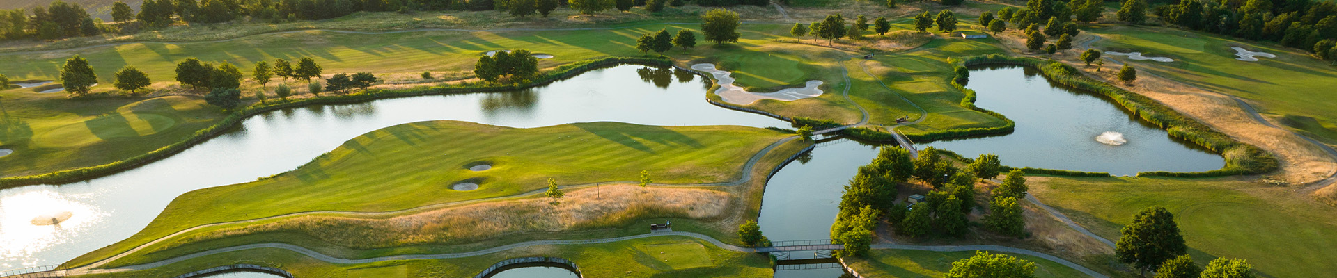 Luftaufnahme von Golfanlage