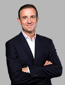 Präsident Daniel Hopp mit verschränkten Armen